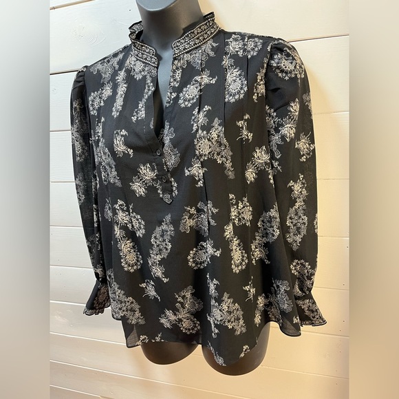 MAX STUDIO LONDON – Black Floral Blouse (1X) - Picture 3 of 11